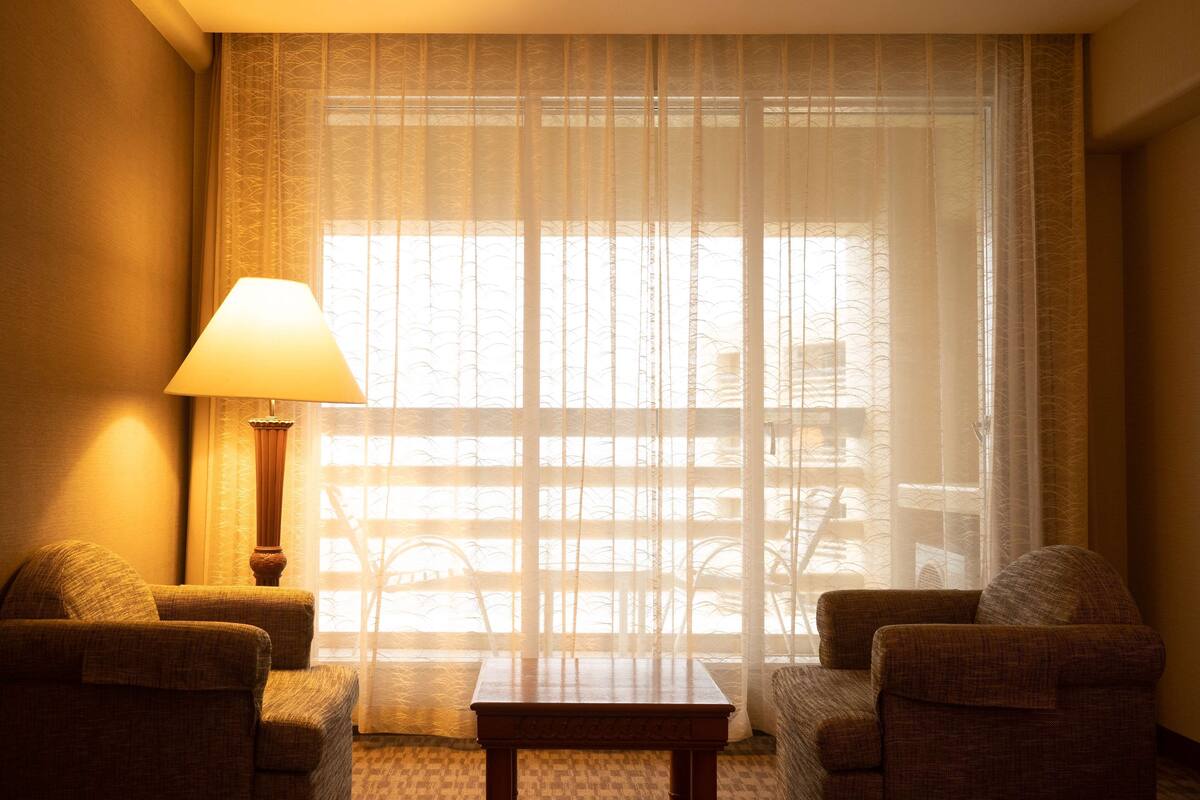 1 bedroom, premium bedding, minibar, in-room safe