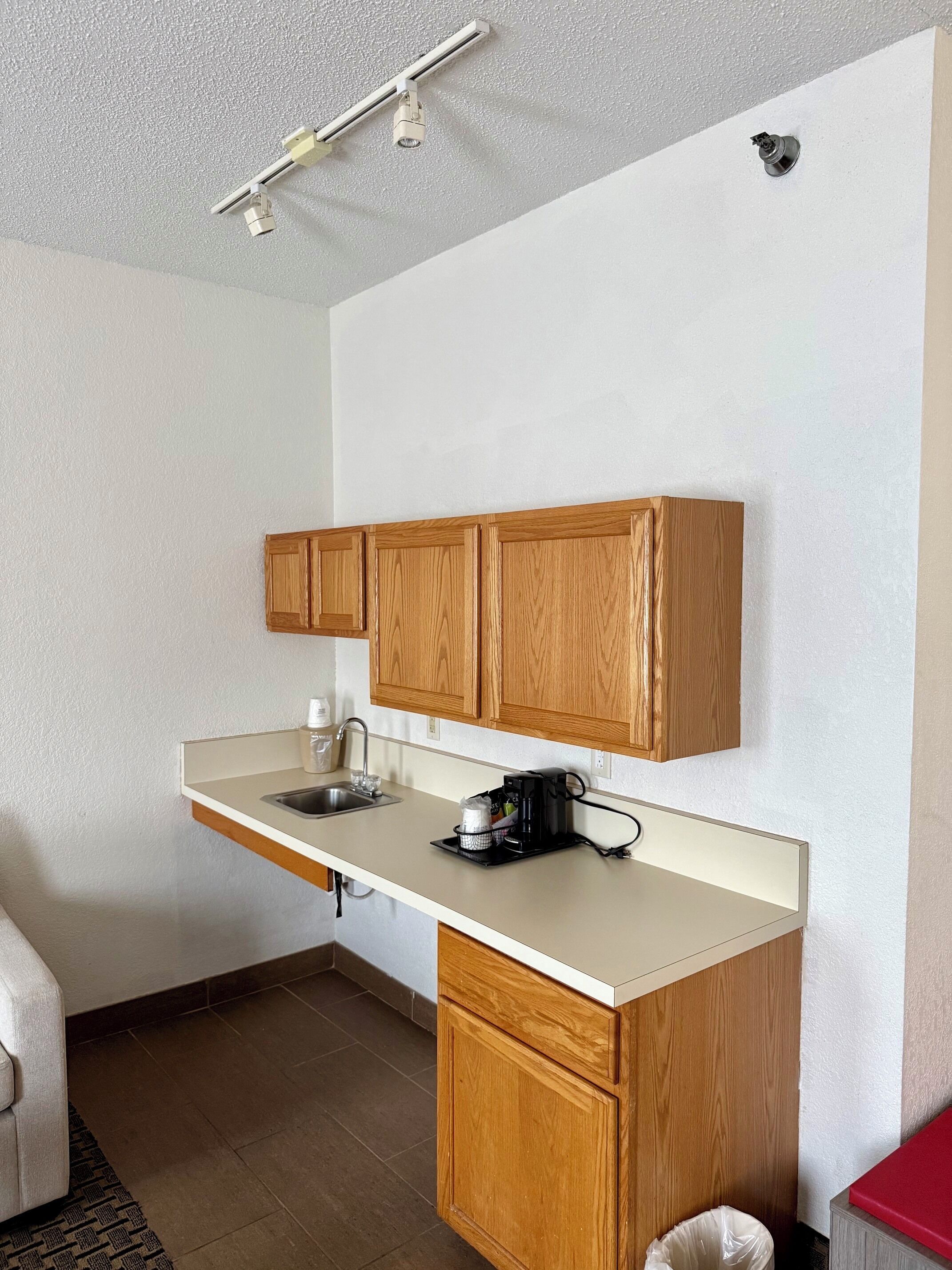 Photo - Ramada by Wyndham Glendale Heights/Lombard