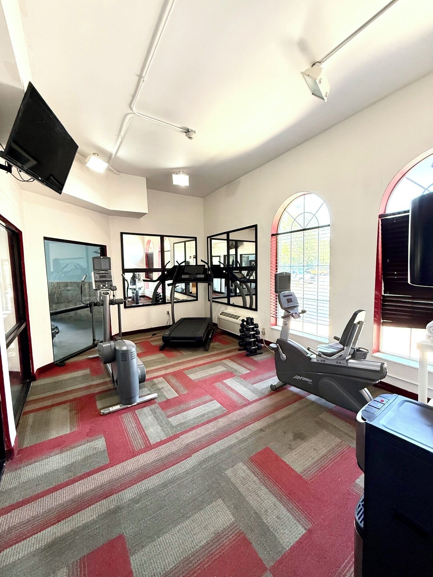 Photo - Ramada by Wyndham Glendale Heights/Lombard