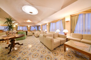 Lobby lounge - Grand Hotel Terme Di Augusto (Lacco Ameno)