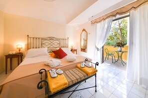 Family Room | View from room - Grand Hotel Terme Di Augusto (Lacco Ameno)