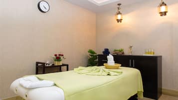 Sauna, steam room, hot stone massages, Swedish massages, Thai massages