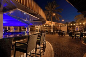 Bar (en la propiedad)