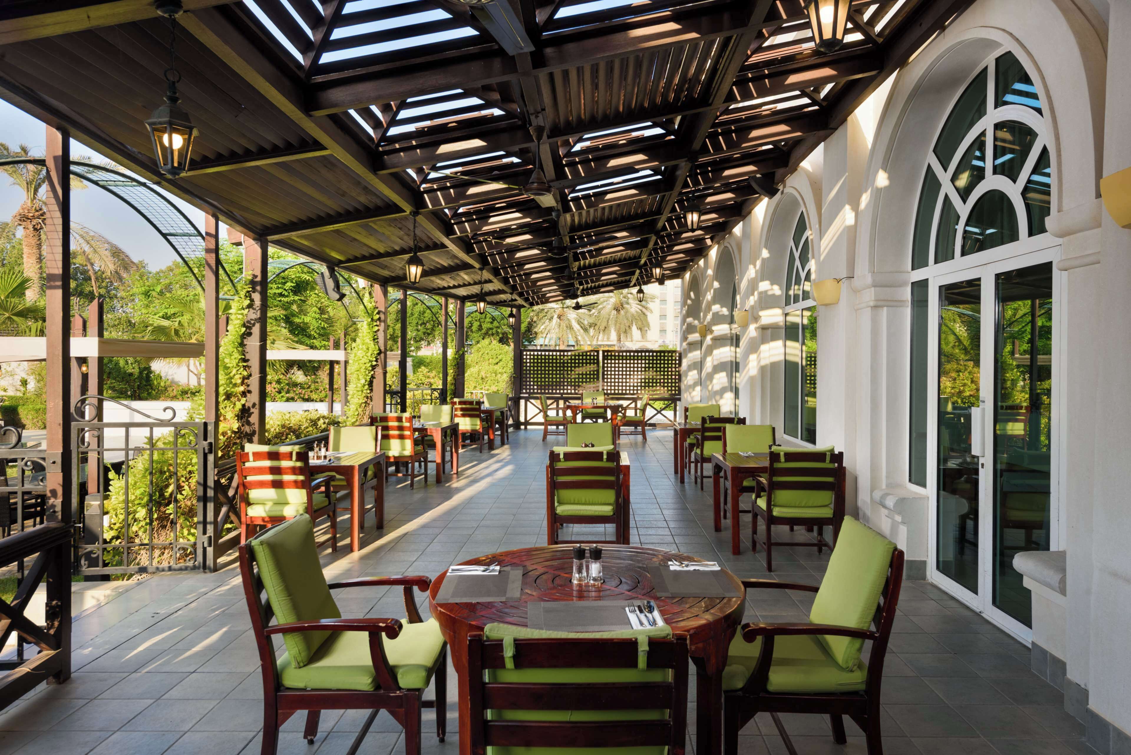 2 restaurants, breakfast, lunch, dinner served; italian cuisine