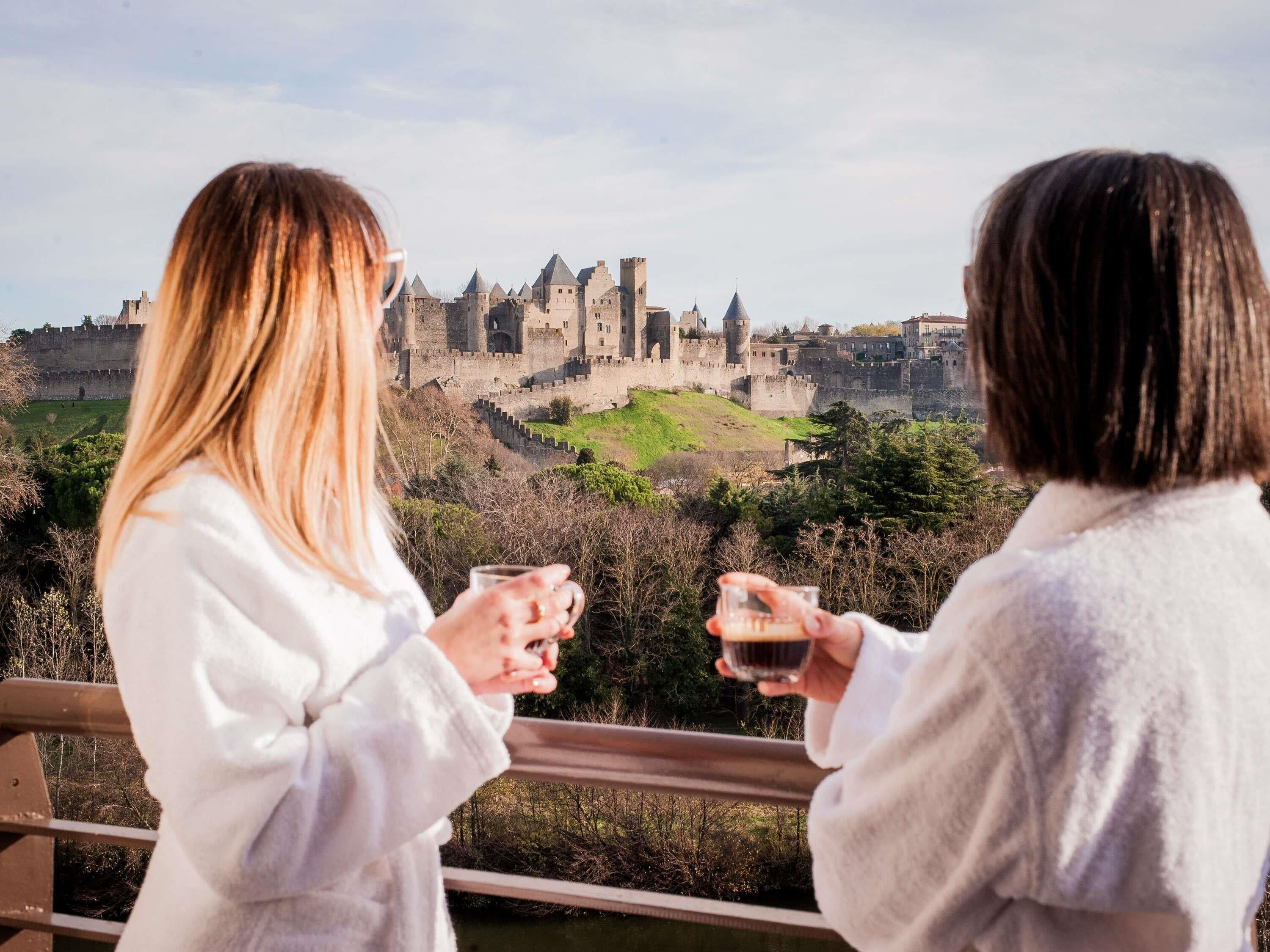 Zimmer, 2 Einzelbetten, Balkon | Pillowtop-Betten, Zimmersafe, Schreibtisch