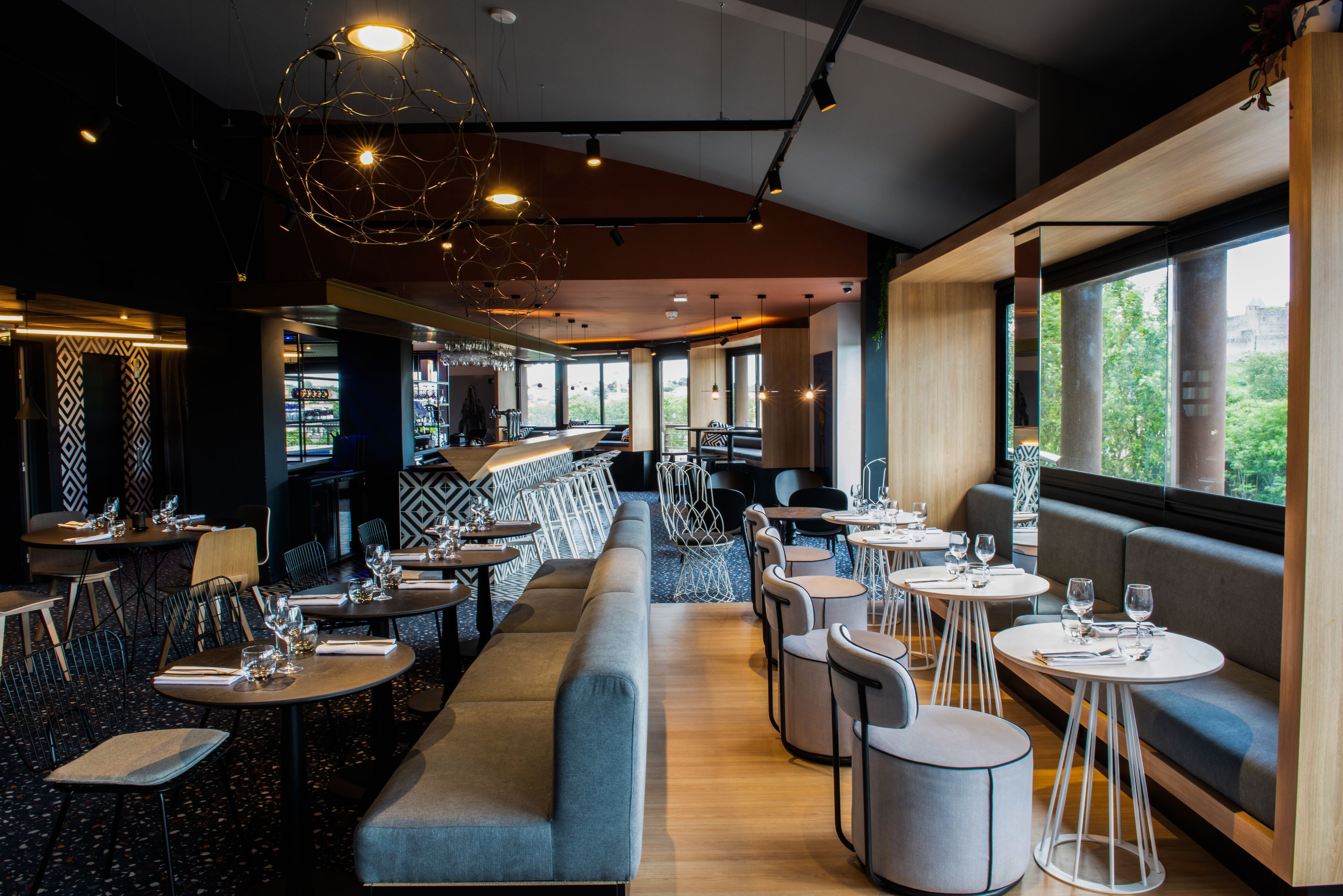 Breakfast, lunch, dinner served; Modern European cuisine 