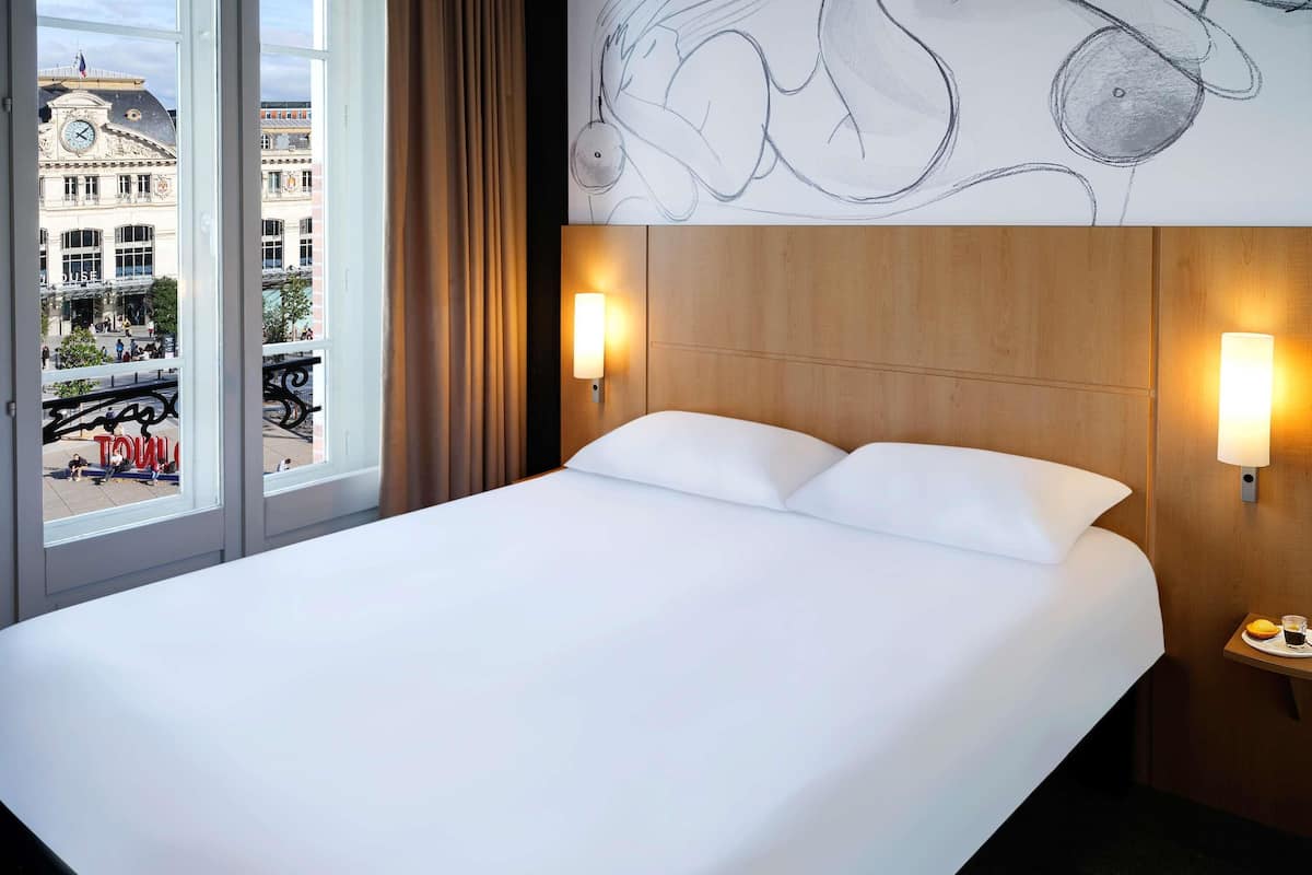 Standard Double Room, 1 Double Bed | Premium bedding, desk, blackout curtains, soundproofing