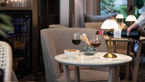 Bar (on property) - Mercure Paris Montparnasse Raspail (Paris)