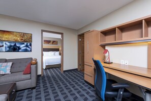 Premium bedding, pillow-top beds, desk, laptop workspace - Towneplace Suites by Marriott East Lansing (East Lansing)