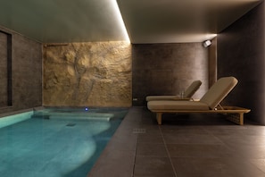 Indoor pool - Hôtel L'Ormaie & Spa (Paris)