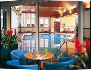 Sauna, hot tub, steam room, body treatments, aromatherapy