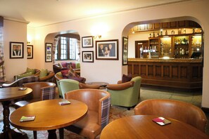 Se sirven desayunos, comidas y cenas 