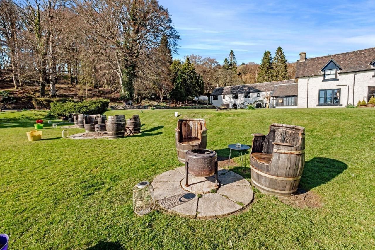 children’s play area – outdoor