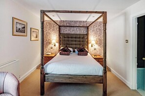 Cosy king room