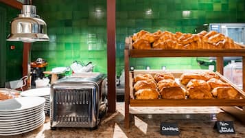 Daily buffet breakfast (EUR 25 per person)