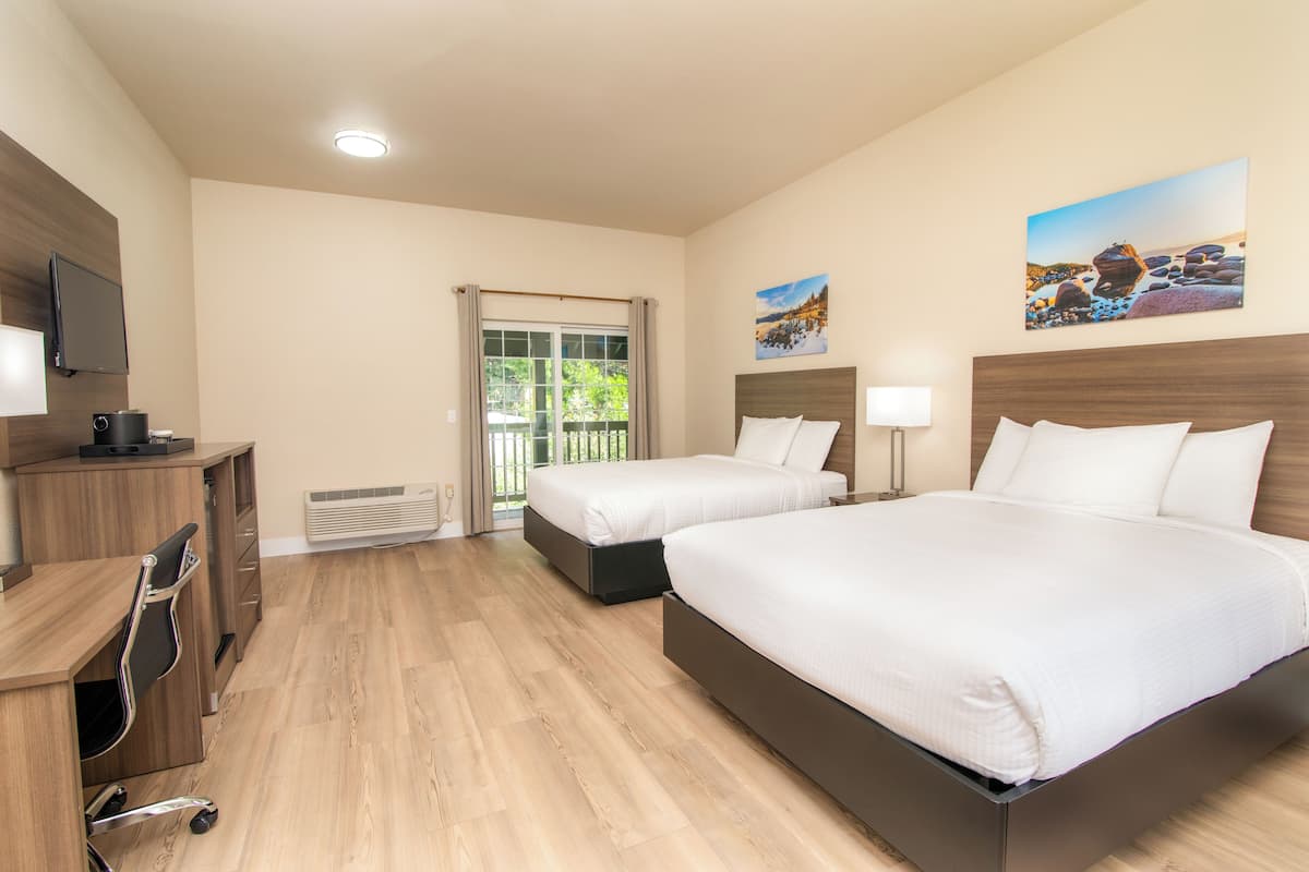 Desk, laptop workspace, soundproofing, free WiFi