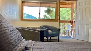 Desk, iron/ironing board, free WiFi, bed sheets - Big Horn Lodge (Grand Lake)