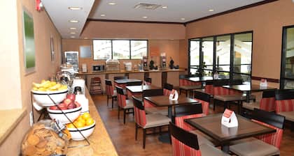 Quality Inn Near Walden Galleria Mall