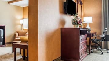 Ropa de cama de alta calidad, escritorio, cortinas opacas