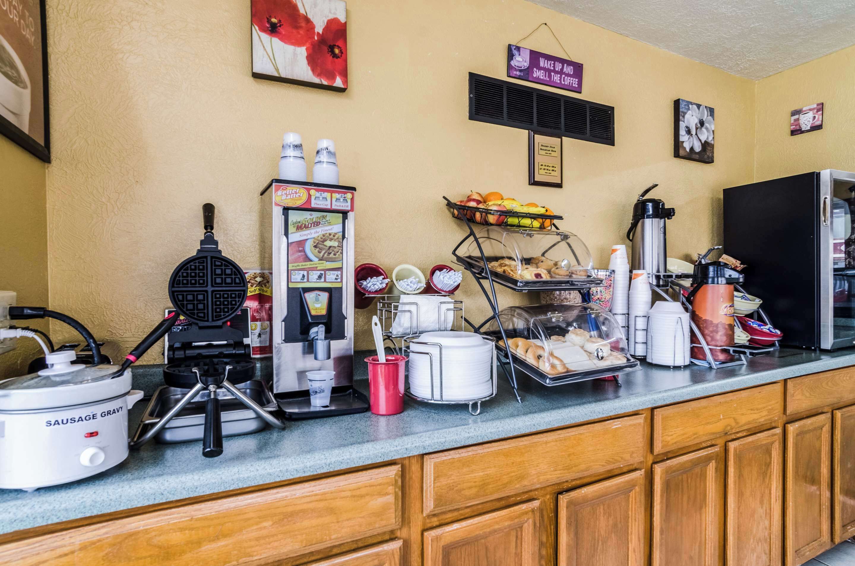 free continental breakfast