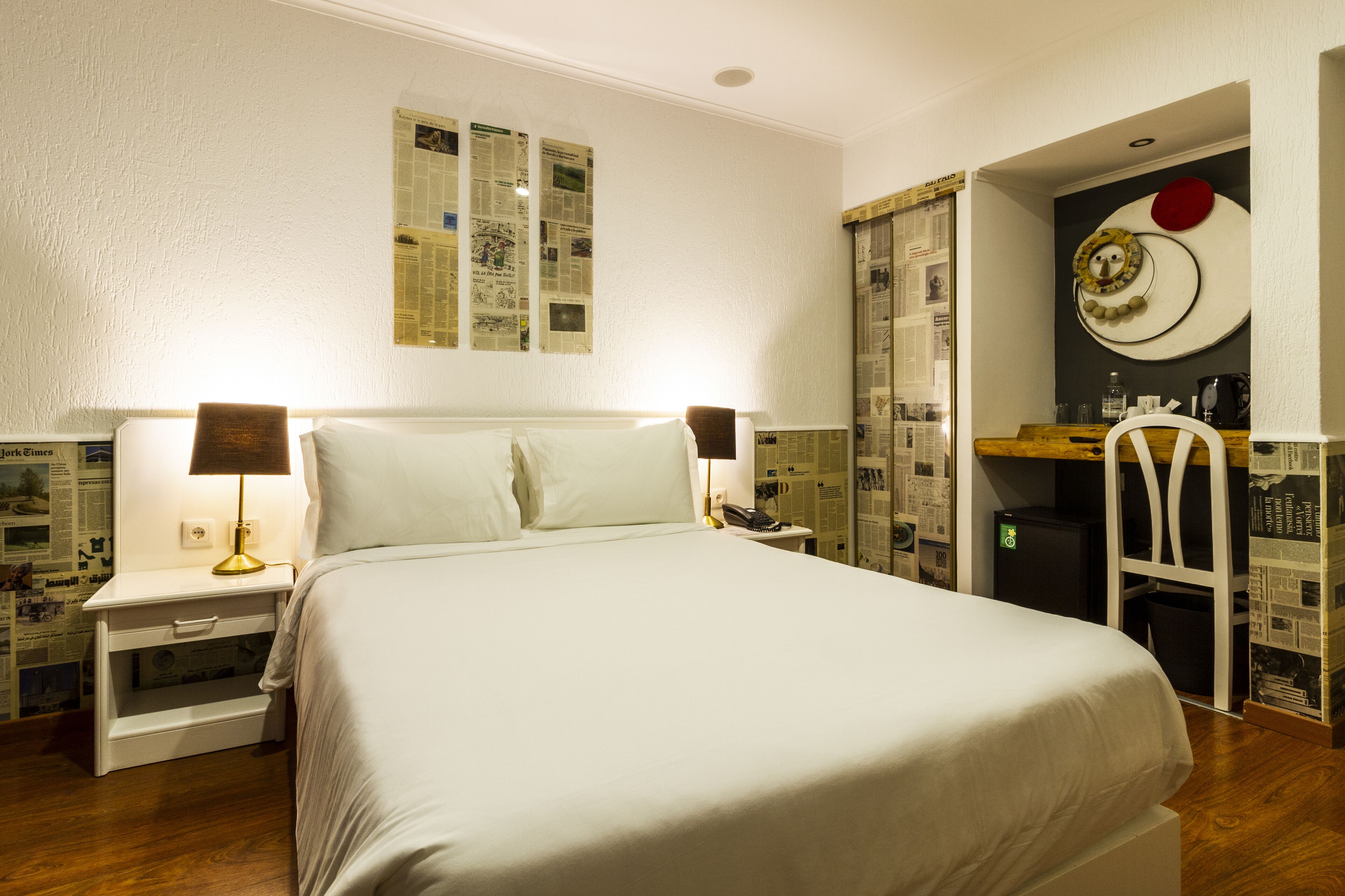 Minibar, in-room safe, desk, laptop workspace