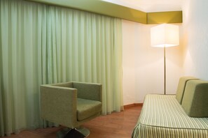 Minibar, in-room safe, individually decorated, desk