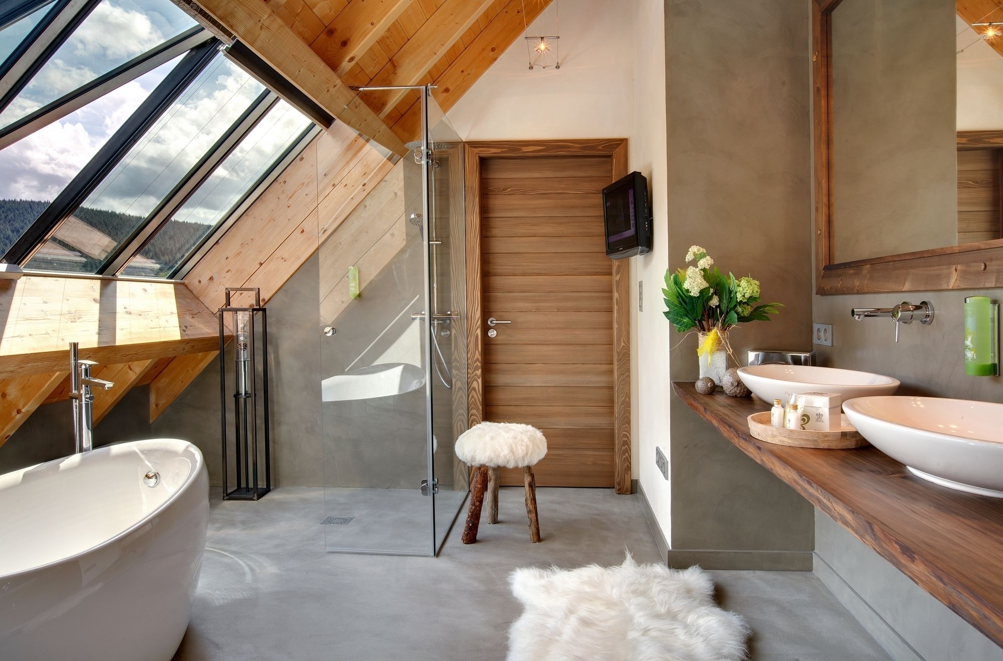 top suites with hot tub | bathroom | designer toiletries, hair dryer, bathrobes, slippers