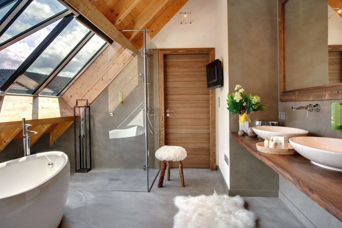 top suites with hot tub | bathroom | designer toiletries, hair dryer, bathrobes, slippers