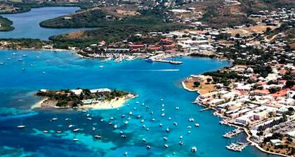 Hotel on the Cay