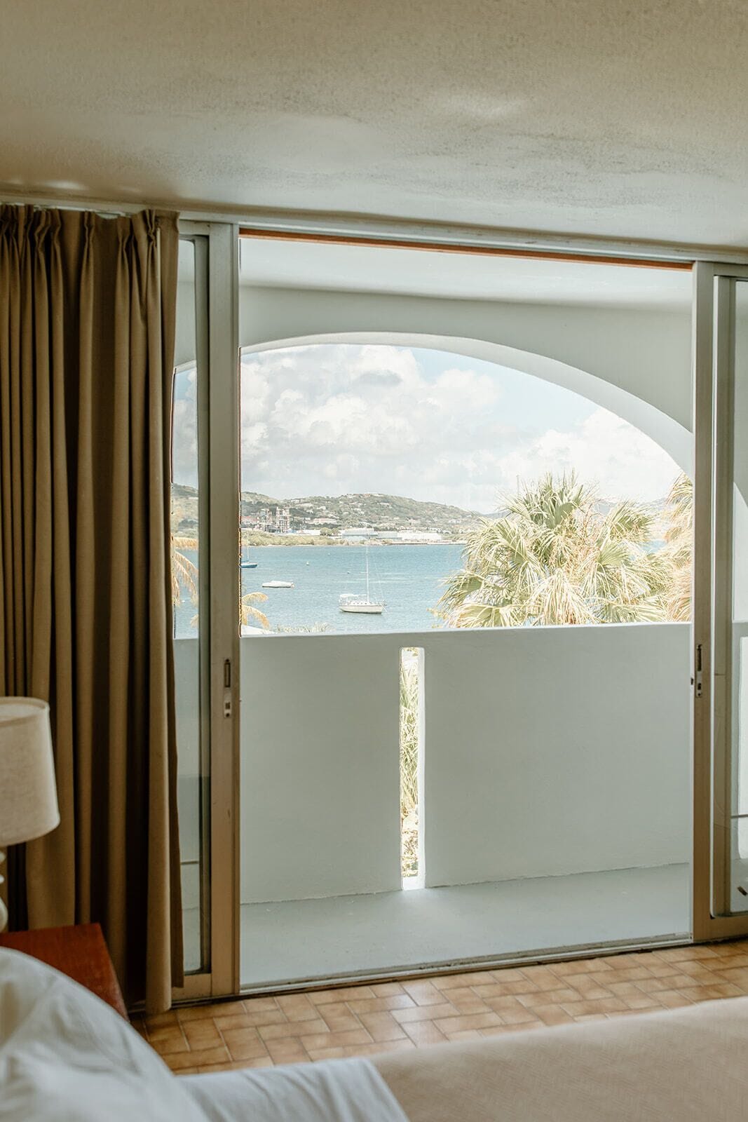 Ropa de cama de alta calidad, cunas gratuitas, wifi gratis