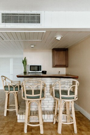 Superior Suite, Multiple Beds, Ocean View | Private kitchenette | Fridge, microwave, coffee/tea maker, toaster oven