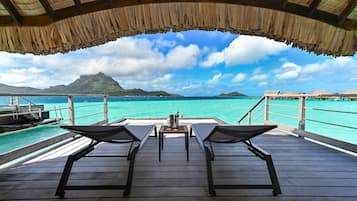 Room, 1 Bedroom, Mountain View, Overwater | View from room