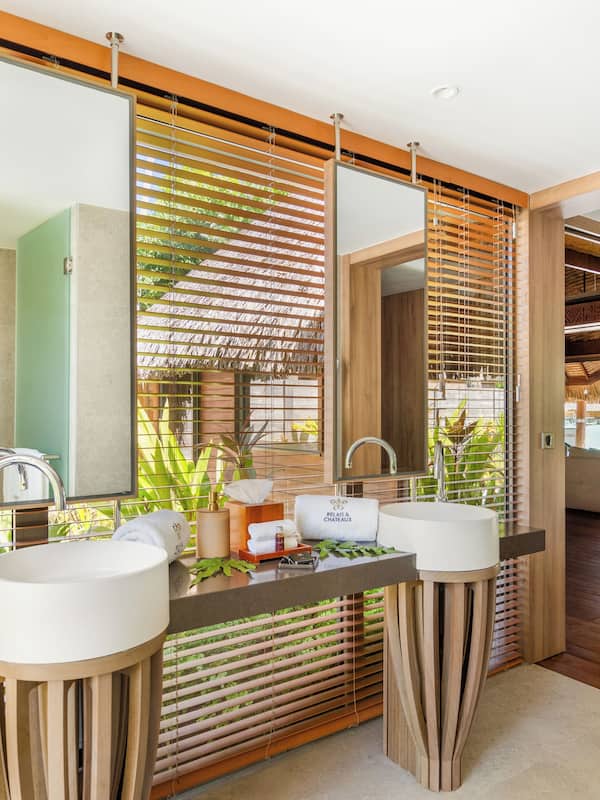 1 bedroom, premium bedding, minibar, in-room safe