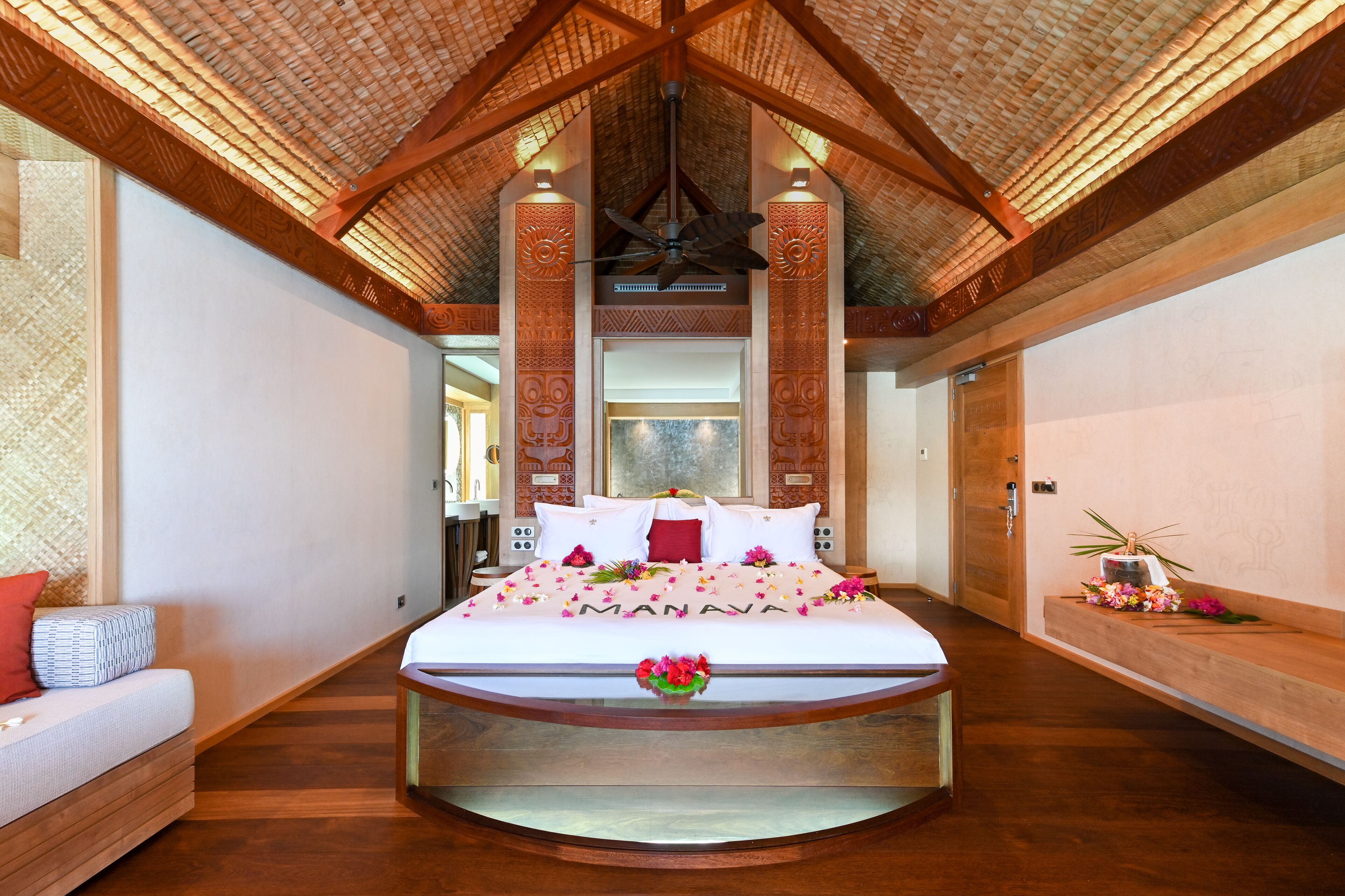 1 bedroom, premium bedding, minibar, in-room safe