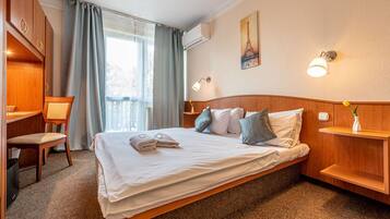 Standard Double or Twin Room | Desk, laptop workspace, iron/ironing board, free WiFi
