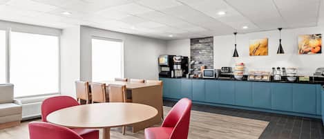 Free daily buffet breakfast