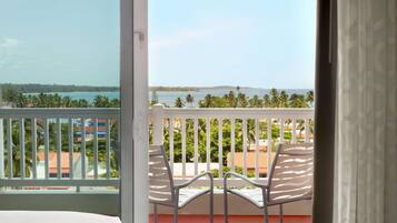 1 dormitorio, ropa de cama de alta calidad, caja fuerte y escritorio