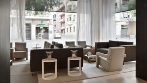 Unclassified image, 2 of 50, button - Pol & Grace Hotel (Barcelona)