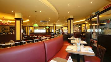 Lunch, dinner served; Belgian cuisine, garden views