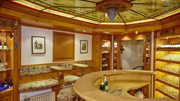 Bar (in der Unterkunft)