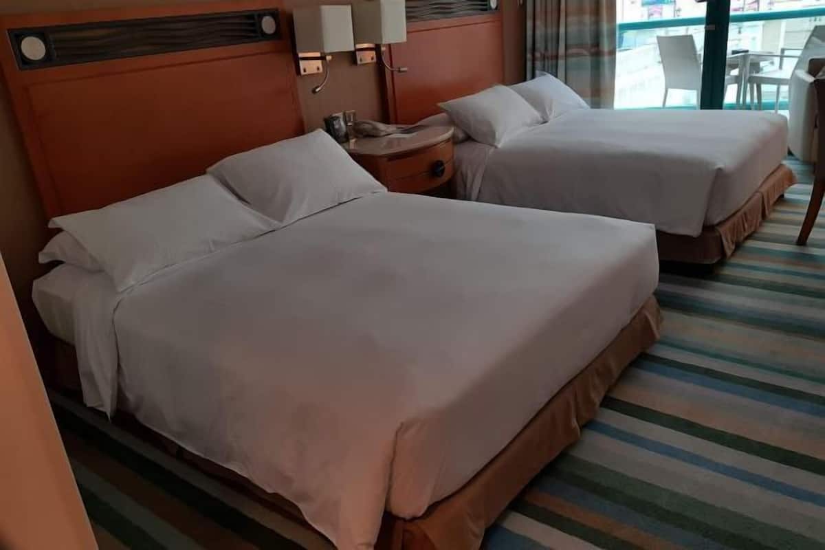 1 bedroom, premium bedding, minibar, in-room safe