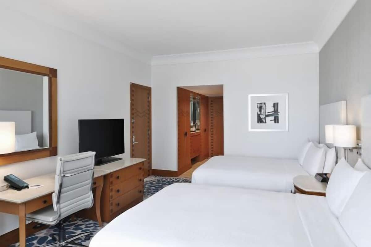 1 bedroom, premium bedding, minibar, in-room safe