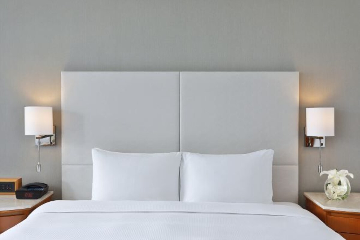 Sengetøy av topp kvalitet, minibar, safe på rommet og lydisolert