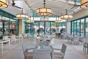 9 restaurants, breakfast, lunch, dinner served; Italian cuisine