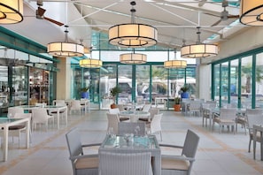 9 restaurants, breakfast, lunch, dinner served; Italian cuisine