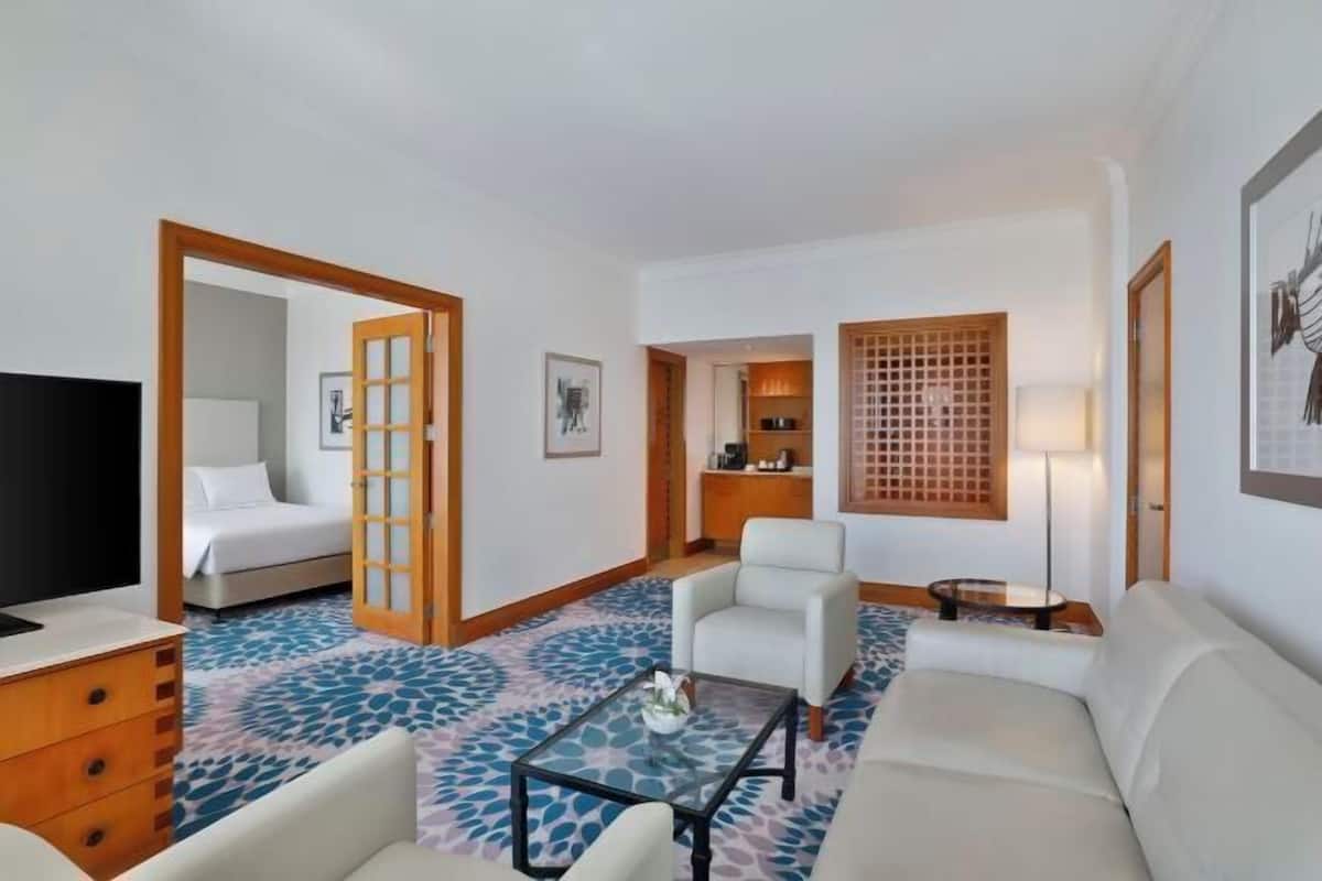 Living area | 55-inch LCD TV with cable channels, TV