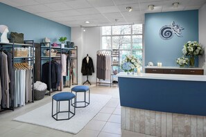 Körperbehandlungen, Hydrotherapie, Warmsteinmassagen