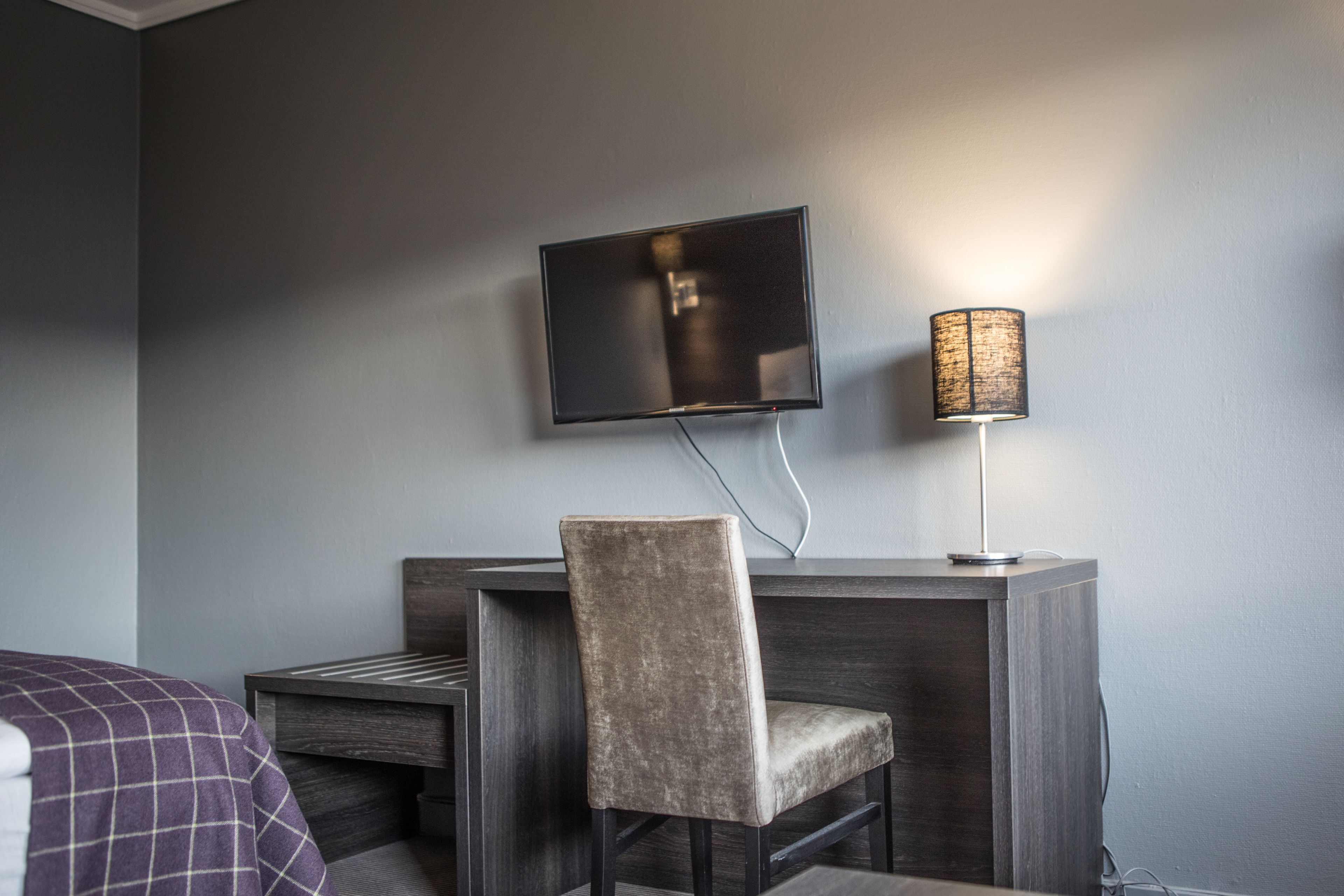 standard twin room, mountain view | bathroom | hair dryer, towels