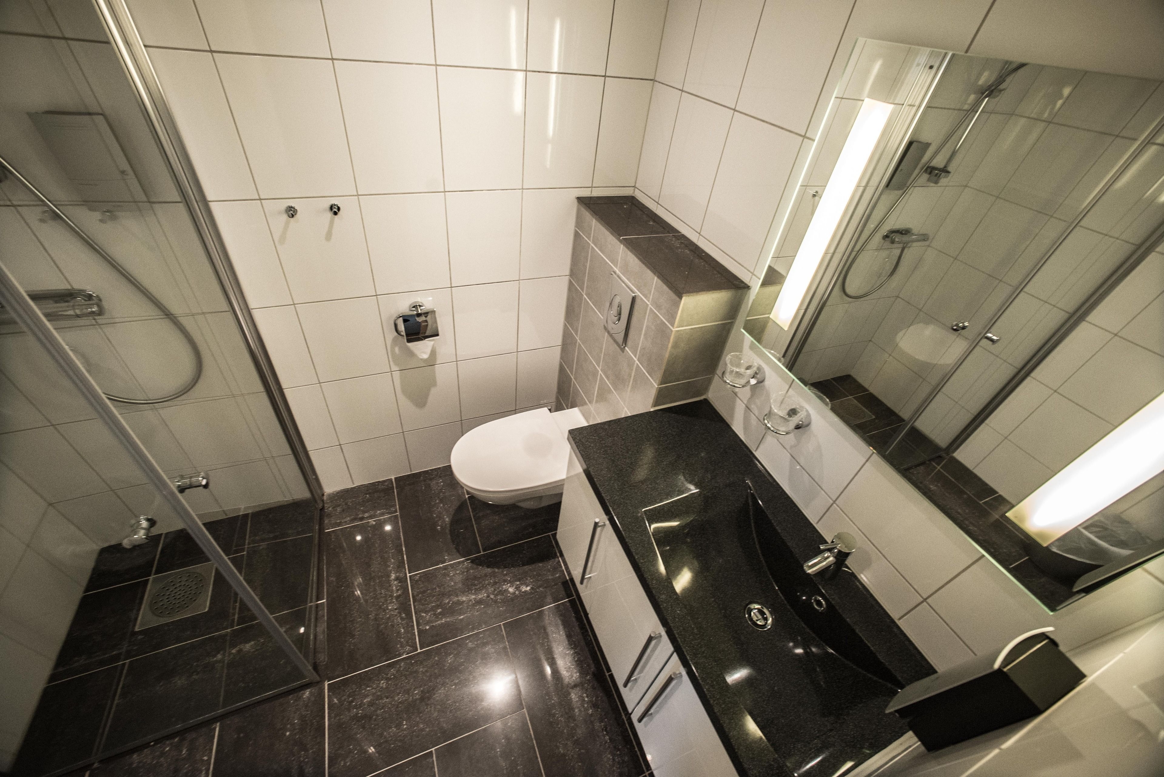 suite | bathroom | hair dryer, towels