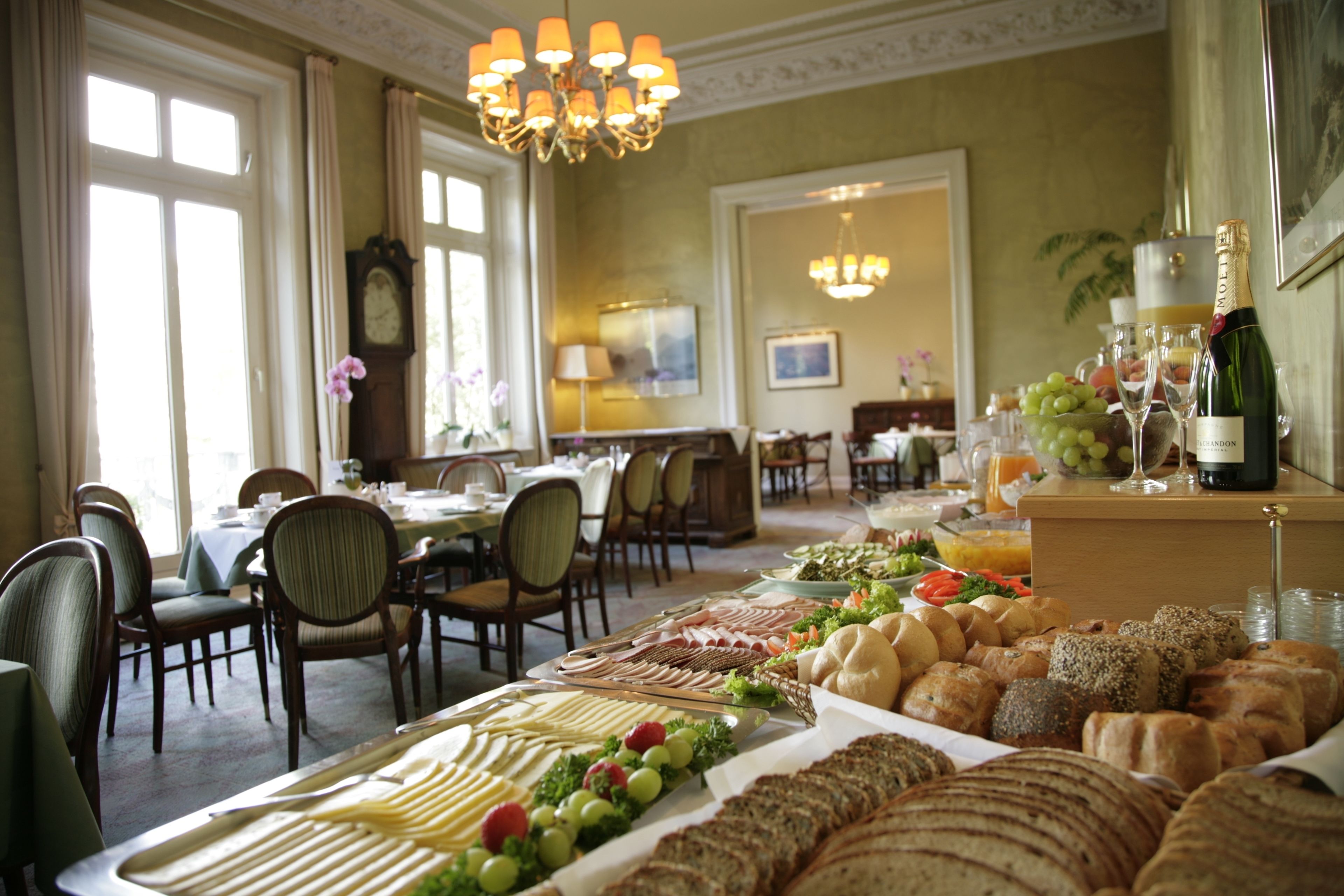 Daily buffet breakfast (EUR 22 per person)